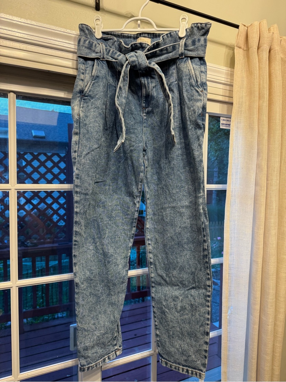 Sezane High-Rise Austin Jeans
